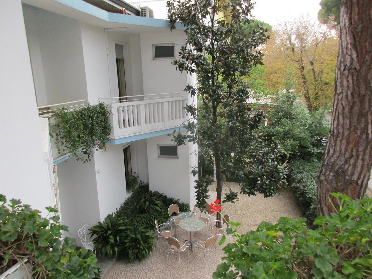 Hotel Pensione Ornella Cesenatico Exterior foto